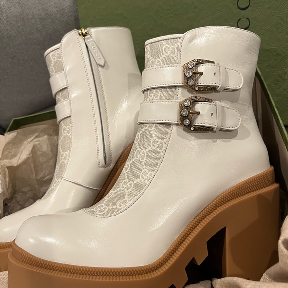 SOLD Gucci cream GG monogram lug sole platform boots - Picture 6 of 12